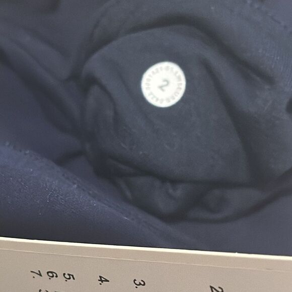 Lululemon Align High-Rise‎ Mini-Flared Pant 32" size 2 NWT True Navy blue - Picture 4 of 5